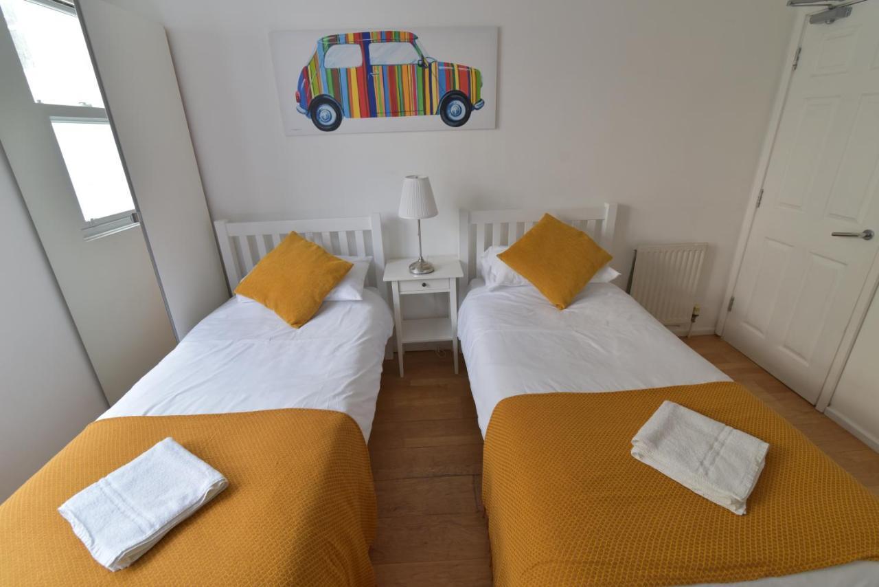 Apartment With Allocated Parking And Patio