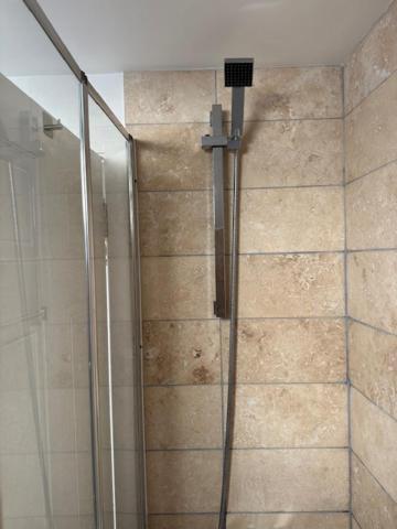 With Allocated Parking And Patio * Brighton